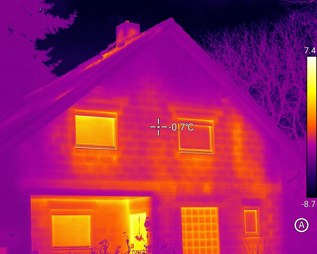 How to Detect Wall Insulation Problems and Air Leakage with Thermal Cameras